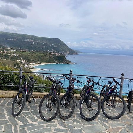 Borgo Carida - Green Family Holidays Zaccanopoli Екстериор снимка