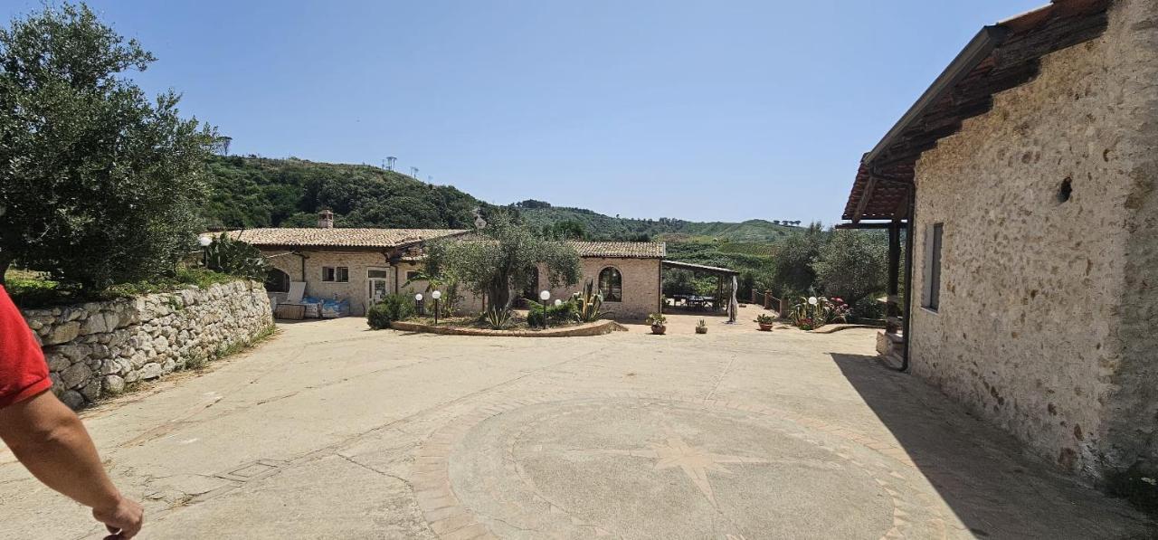 Borgo Carida - Green Family Holidays Zaccanopoli Екстериор снимка